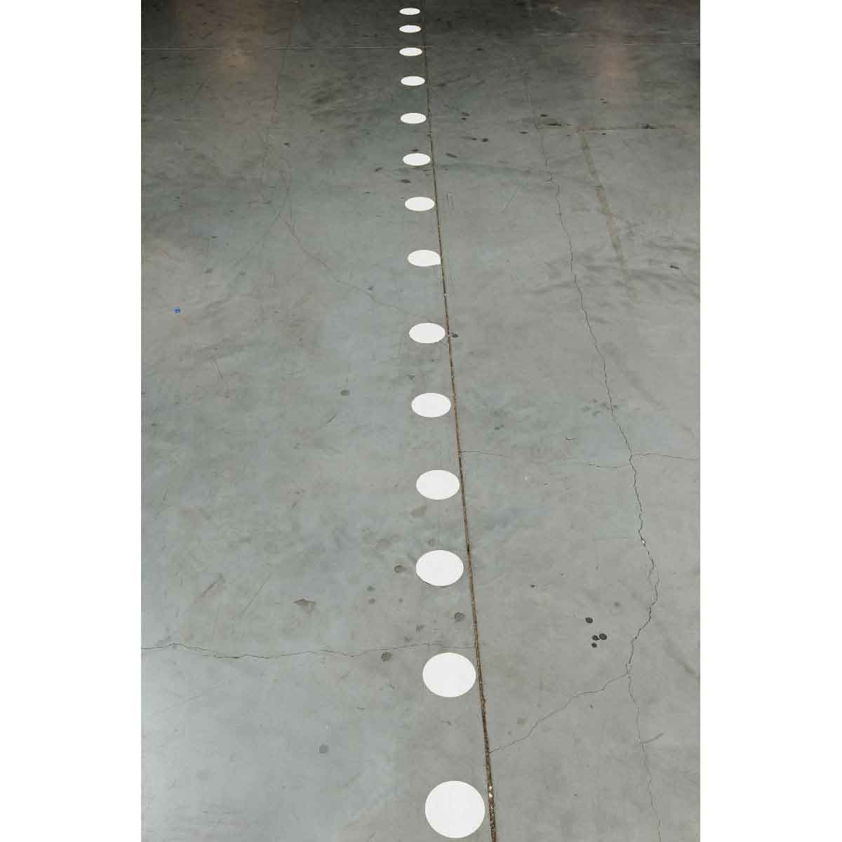 3.5" B514 WHITE FLOOR DOTS 400/RL