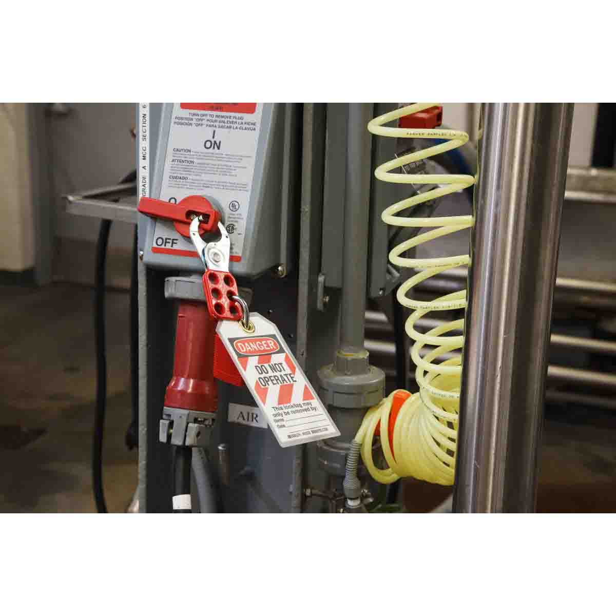 LOCKOUT SAFETY HASPS STEEL 1" 1/EA