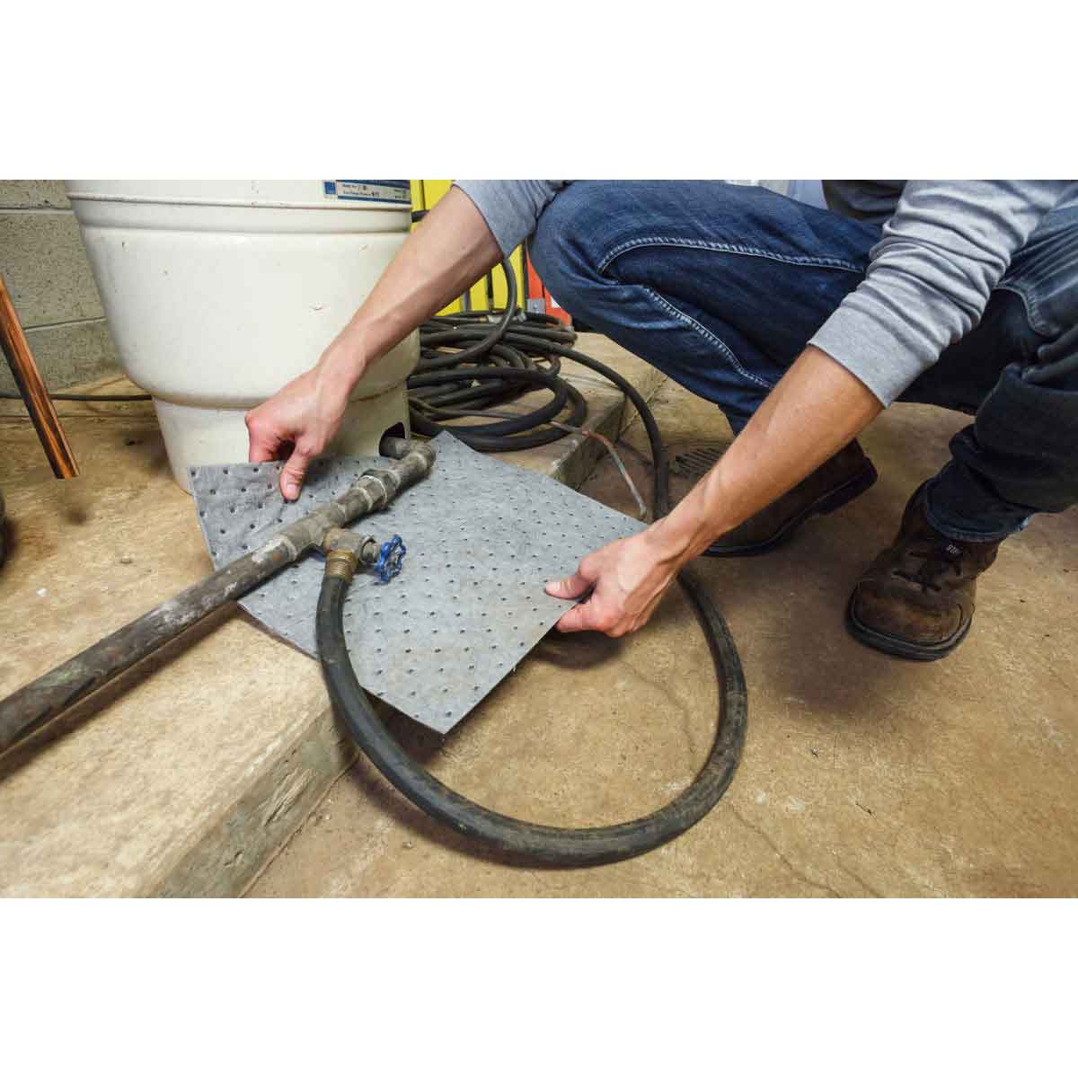 Universal 14-Gallon Spill Kit Refill